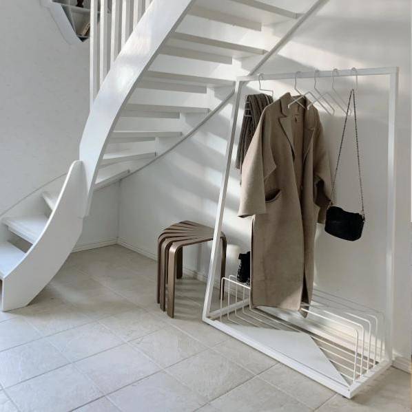 Porte manteau sur pied, solide et original à faire livrer chez soi à Marseille et en ligne