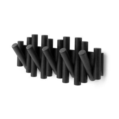 Intégrer des patères murales dans une décoration moderne à Bordeaux 33 Gironde